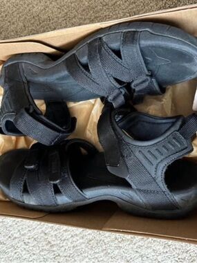 Teva Men's/Unisex Black Strappy Outdoor Sandals